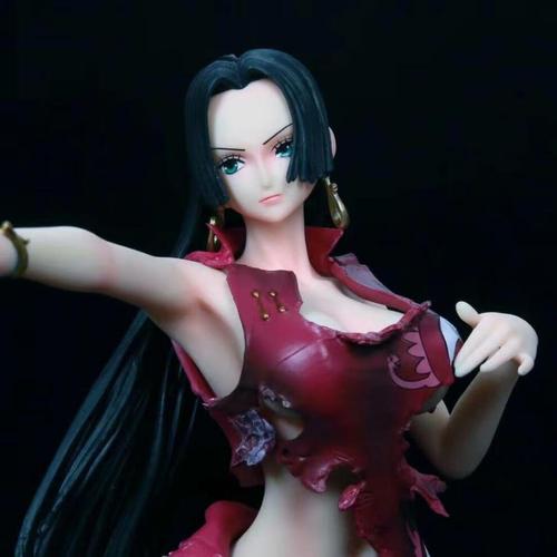 海贼王中的女性角色与权力游戏约克、小女帝与娜美的象征意义 海贼王中的女性角色与权力游戏约克、小女帝与娜美的象征意义